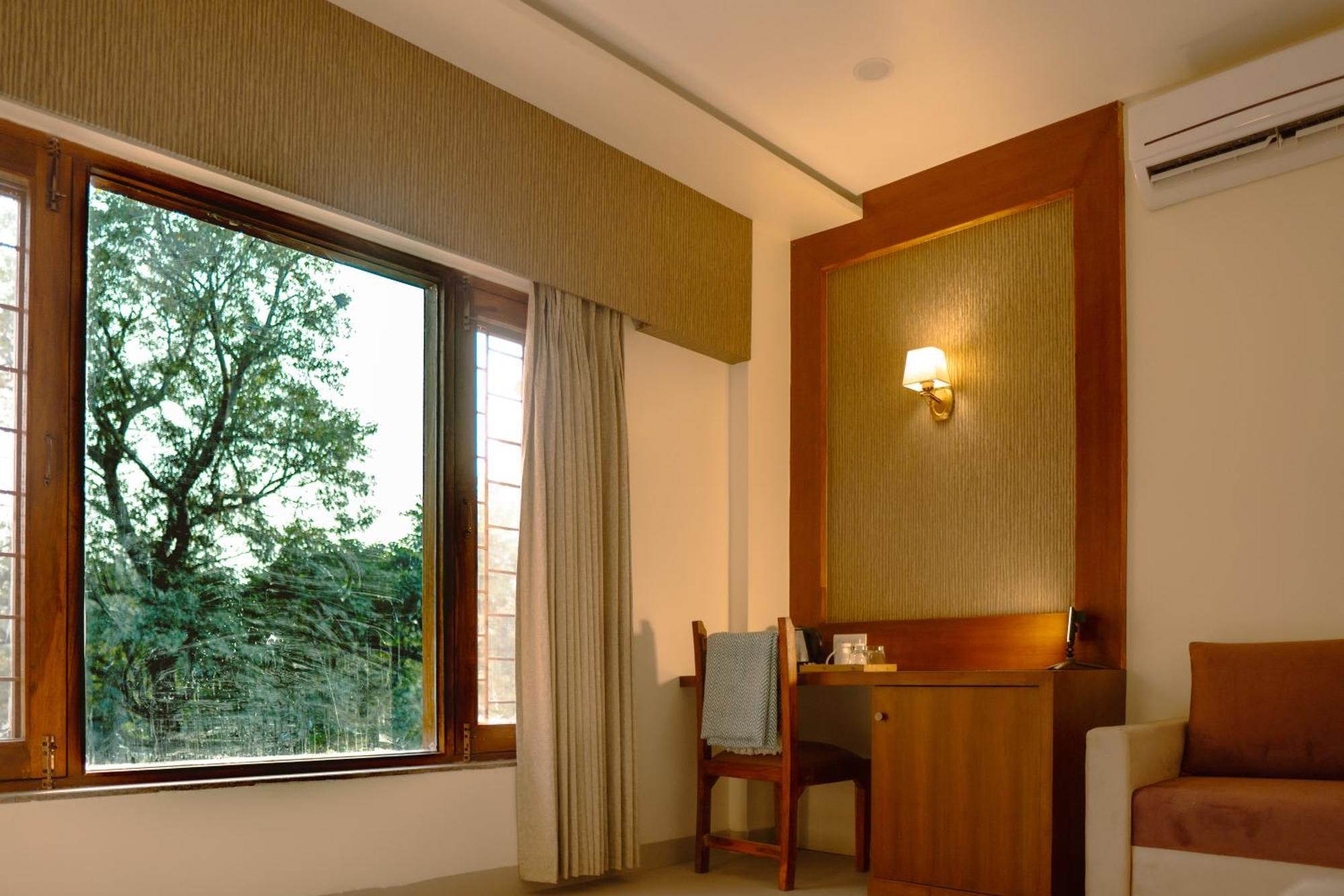 Hotel Ananda Kashi Варанасі Екстер'єр фото