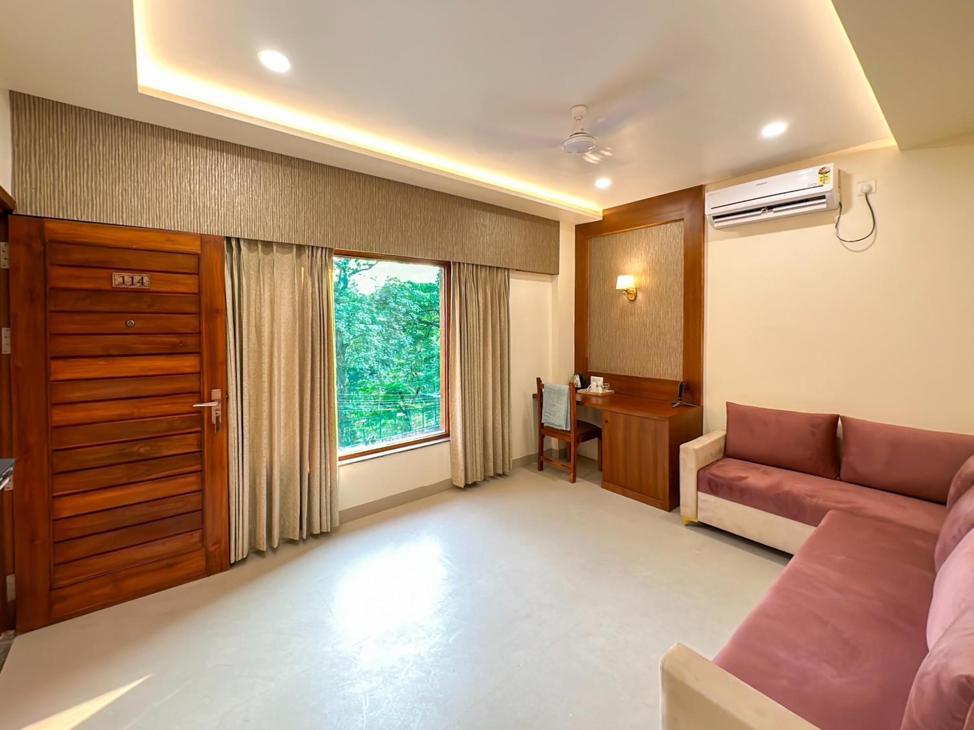 Hotel Ananda Kashi Варанасі Екстер'єр фото